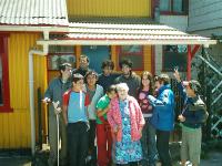 La Sra. Miguelina con su medalla